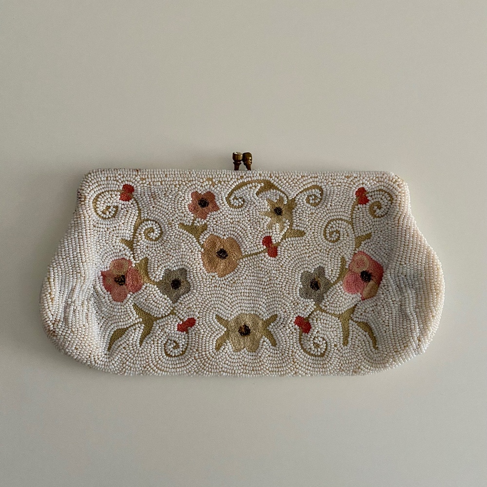 Vintage Floral White Beaded Handbag